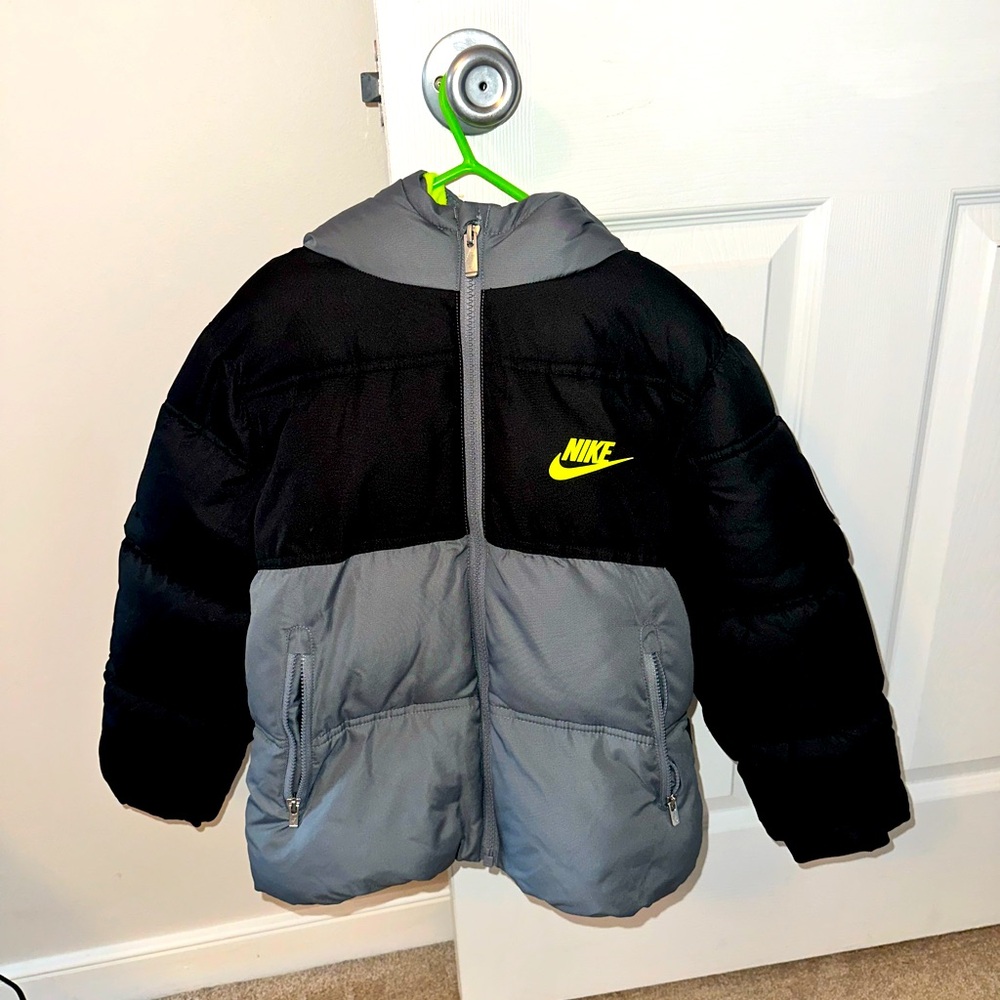 Kids Nike puff coat